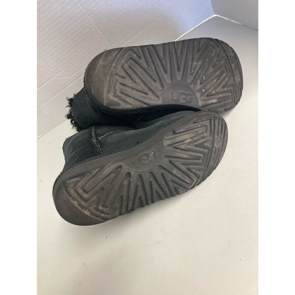 UGG‎ Bailey Girls, Black Boots, Sz 3, Bow on side - Picture 8 of 12